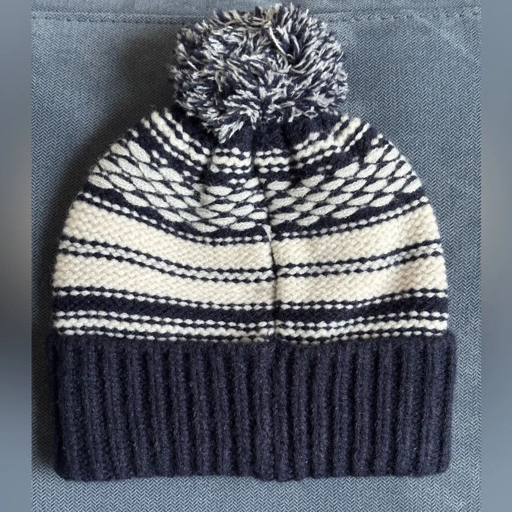 NWOT Mango Kids Navy and Cream Jacquard Pom Pom Beanie Size: 6-9 (54 cm)